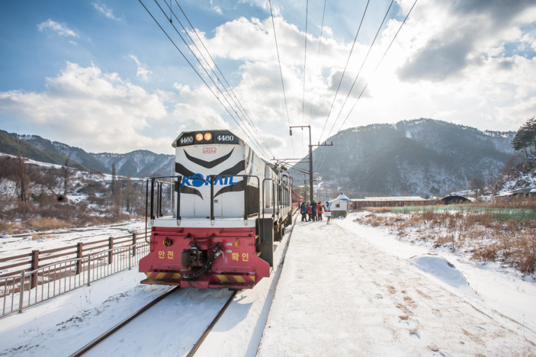 [C-34A]백두대간 협곡열차+분천 산타마을+영주 소수서원&선비촌